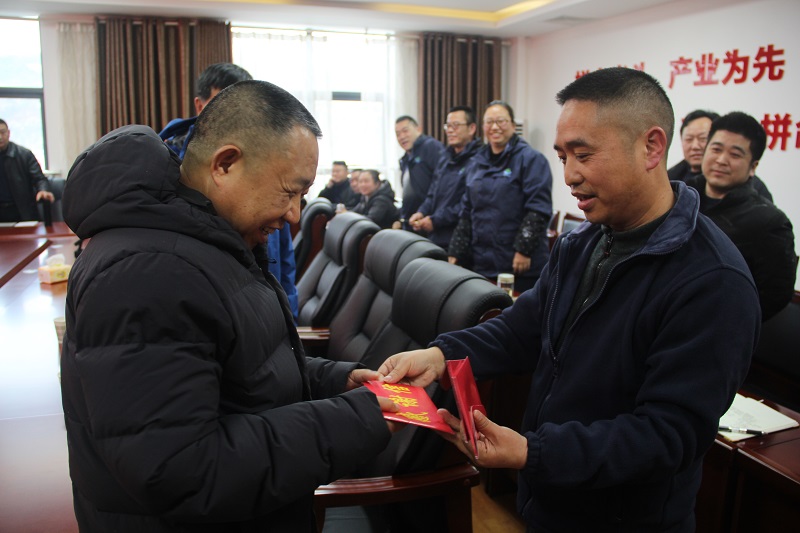 溫馨座談會(huì) 情誼暖人心